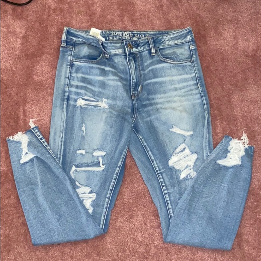Light wash jeans